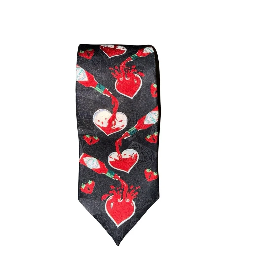 VTG Tobasco Mens Necktie 100%‎ Satin Green Label Tobasco Hearts & Peppers